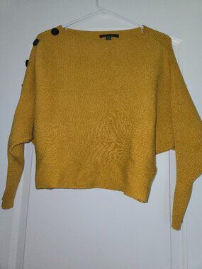 Faith & Zoe Mustard Yellow Cropped Sweater – Size M – Button Shoulder Detail